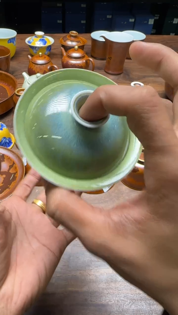 荣器 柳烟含翠 束心盖碗