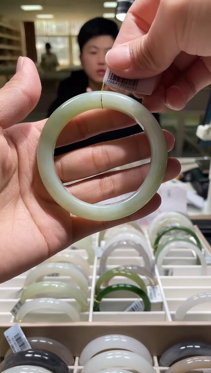 未镶嵌手镯和田玉57-58圈口 0162