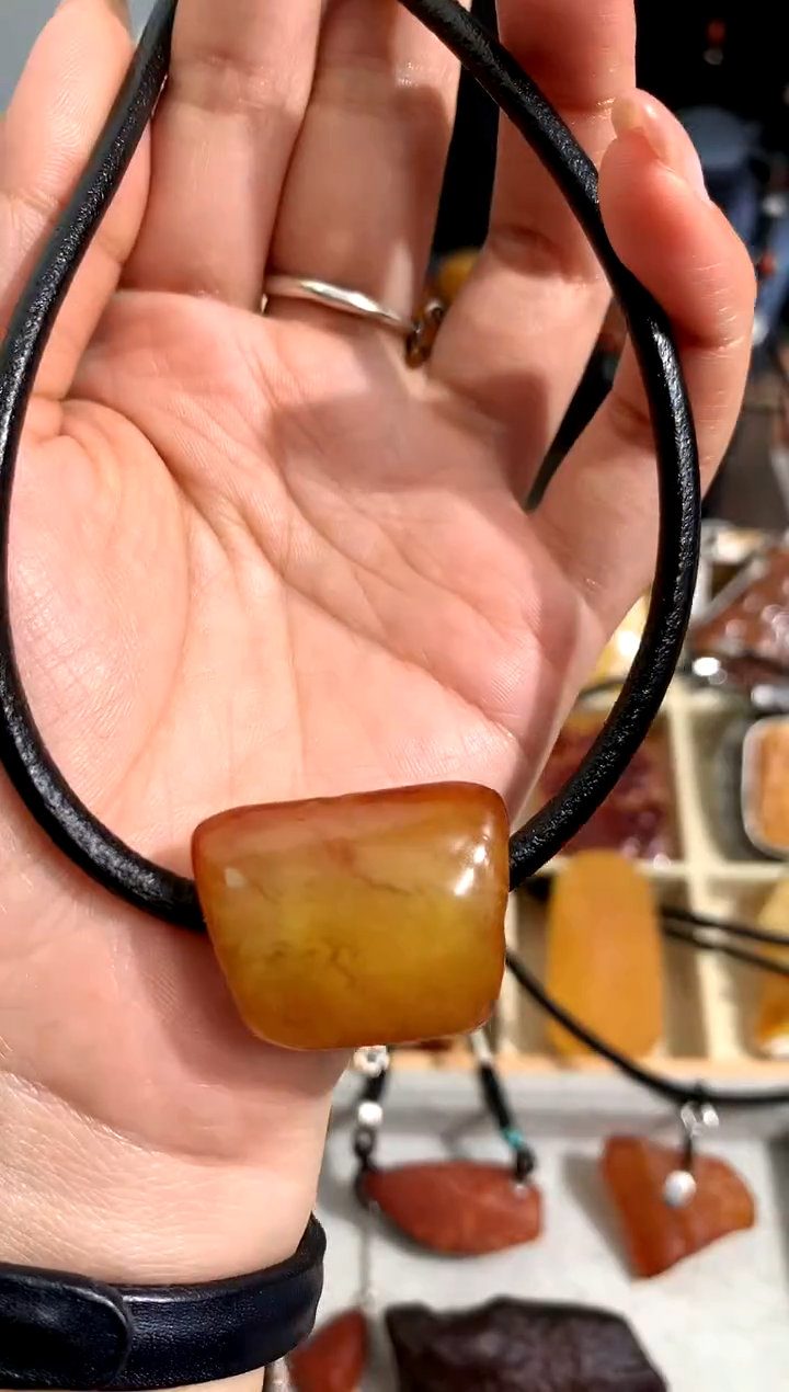 【闪购商品】蜜蜡裸石未镶嵌似玉