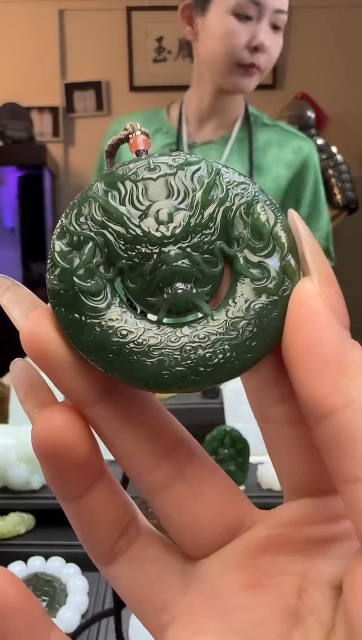 【闪购商品】和田玉碧玉龙牌未镶嵌吊坠