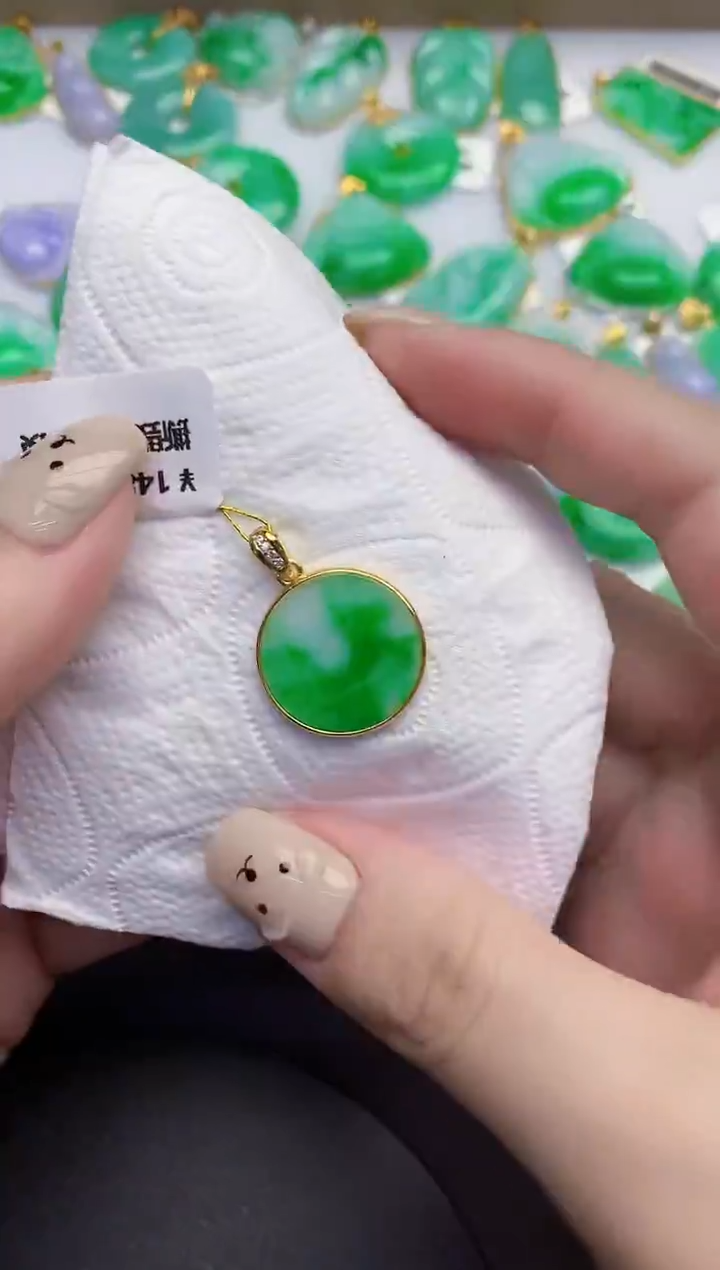 颈饰未镶嵌翡翠缅甸天然翡翠A货