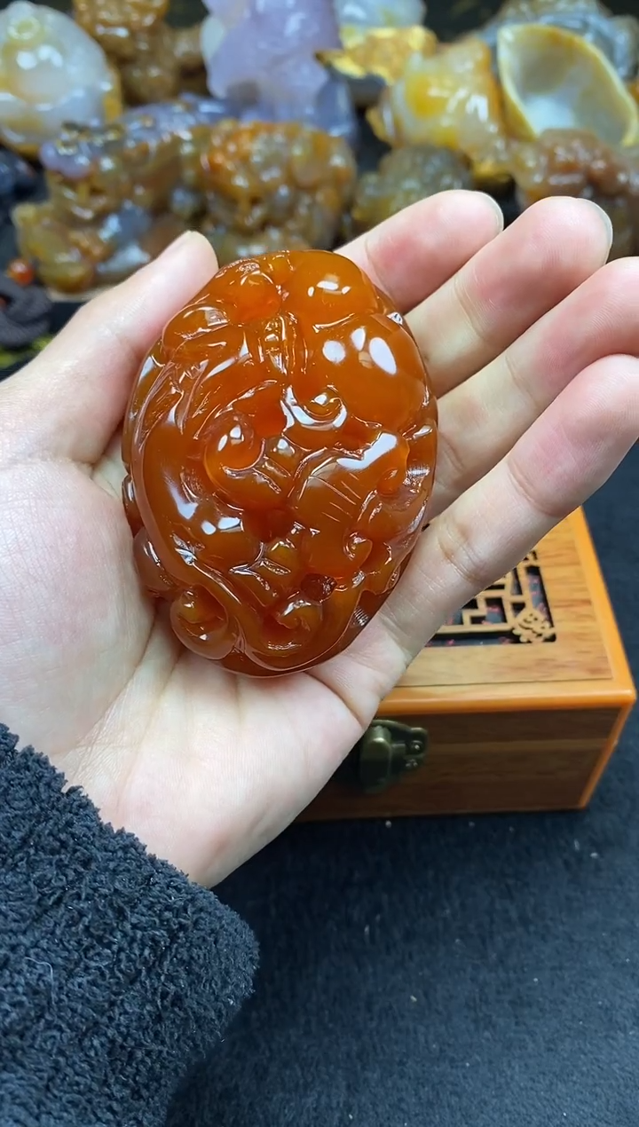 未镶嵌玛瑙/玉髓珠宝奇石一****）0