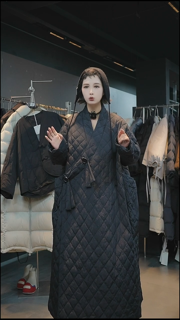 黑色羽绒外套黑色羽绒外套