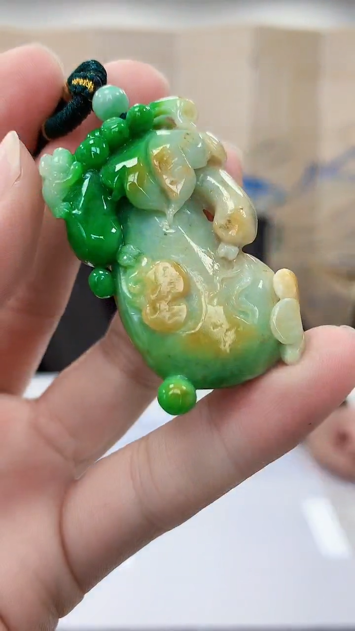 【闪购商品】定制翡翠未镶嵌5152bb-毛货挂件99