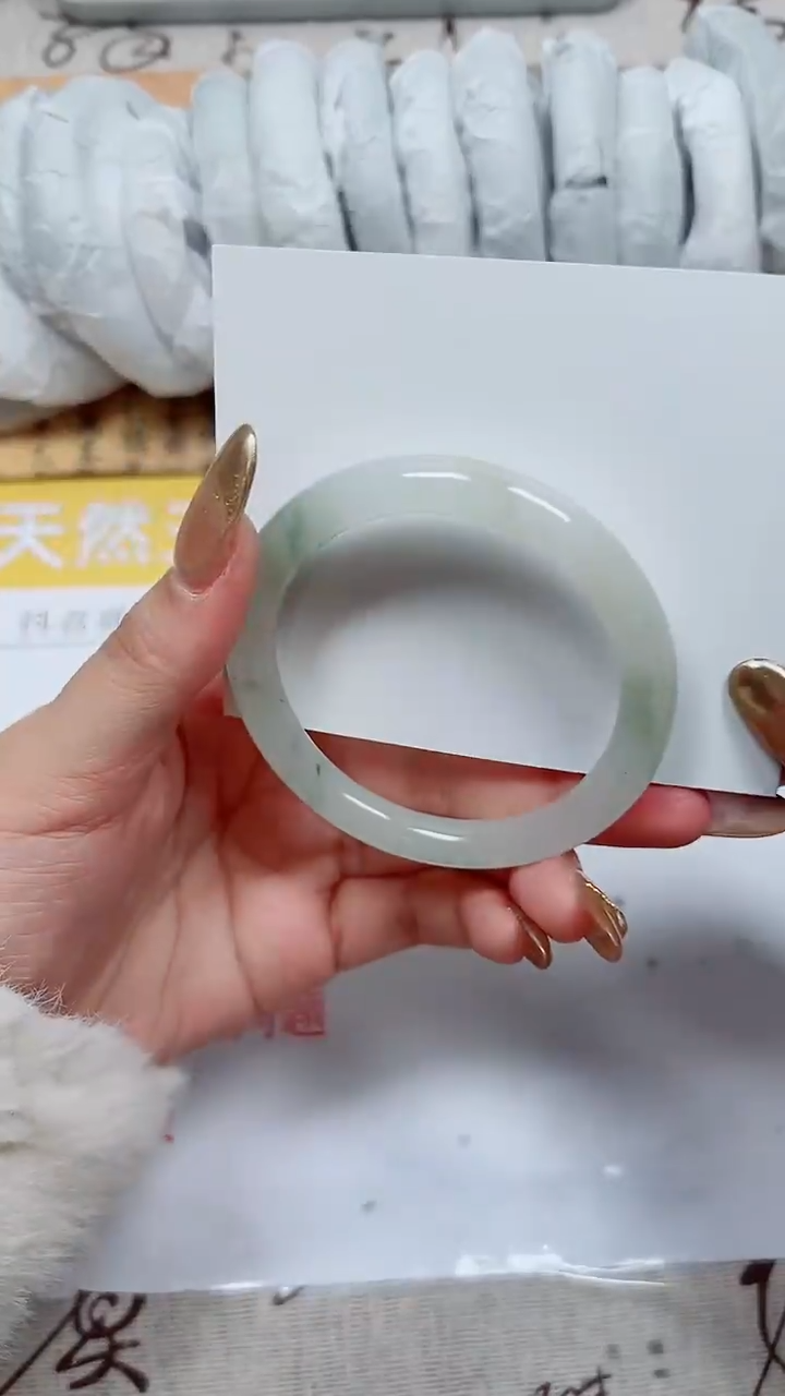 【闪购商品】石英质玉手镯未镶嵌K19-51.5