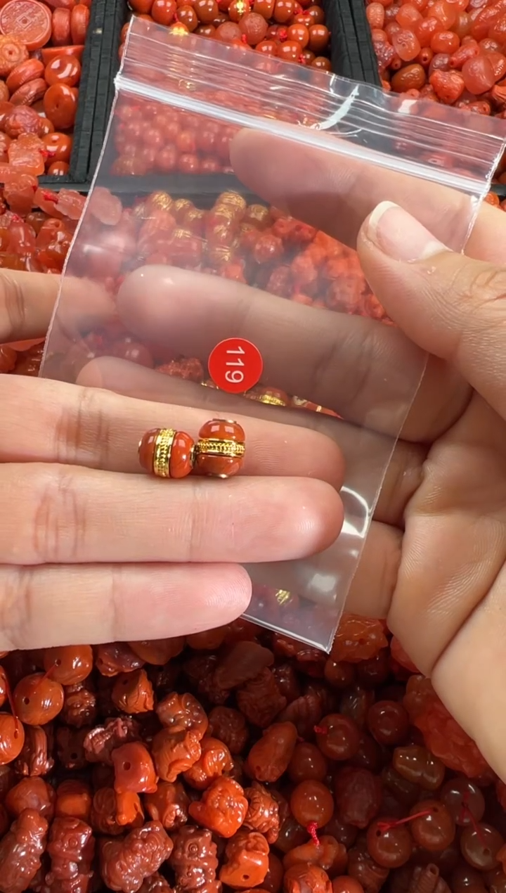 【闪购商品】南红玛瑙颈饰未镶嵌1