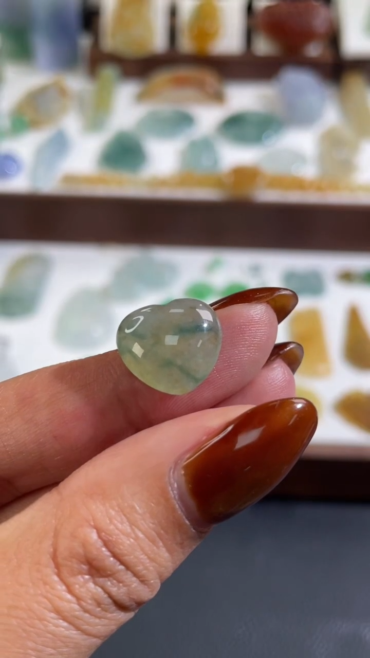 【闪购商品】定制翡翠未镶嵌爱心350