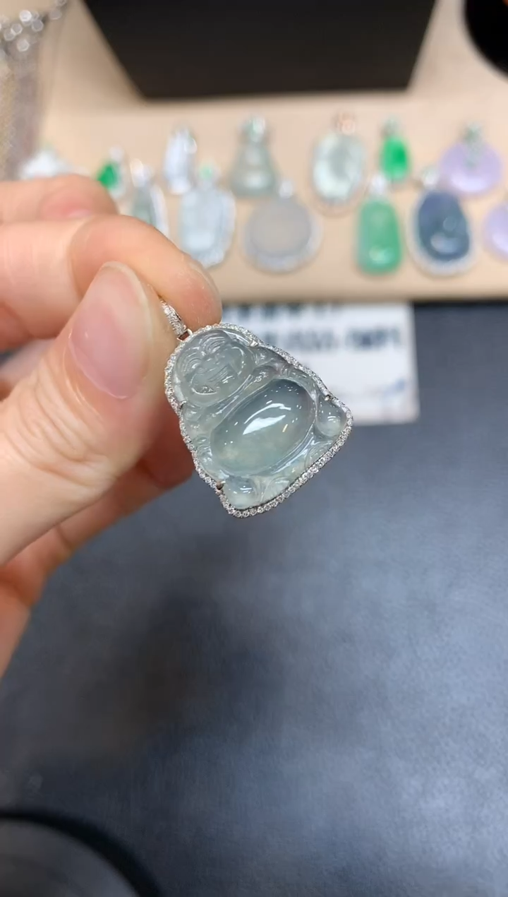 【闪购商品】翡翠颈饰18K金镶嵌佛公【无服务费