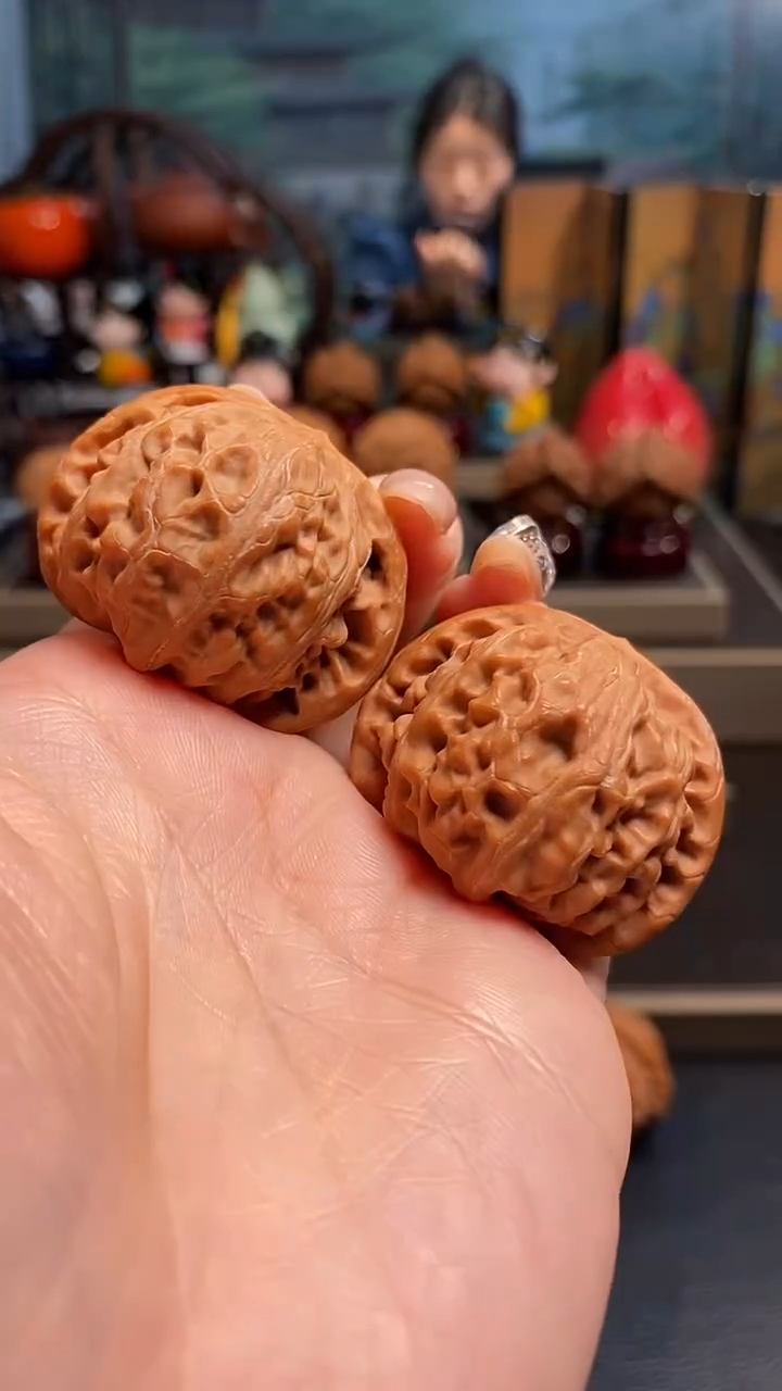 【闪购商品】文玩核桃把件A 318宫灯40尺