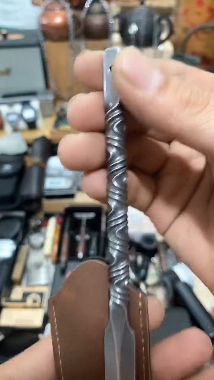 瓷片闪购商品  如图所示