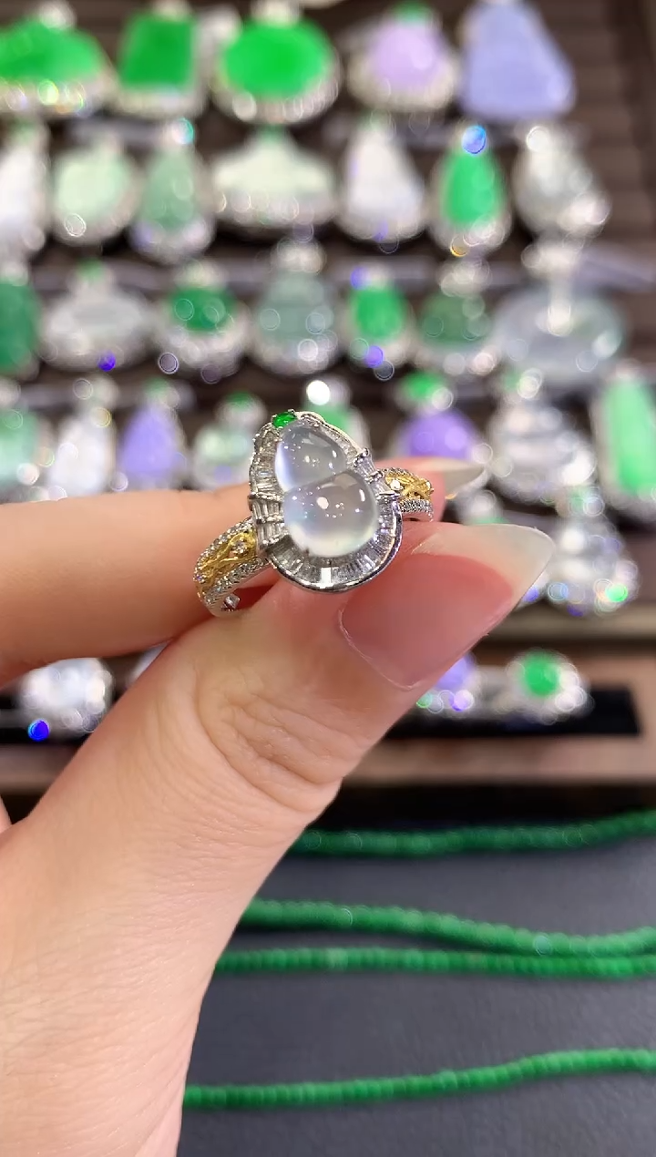 18K金镶嵌戒指翡翠d75   