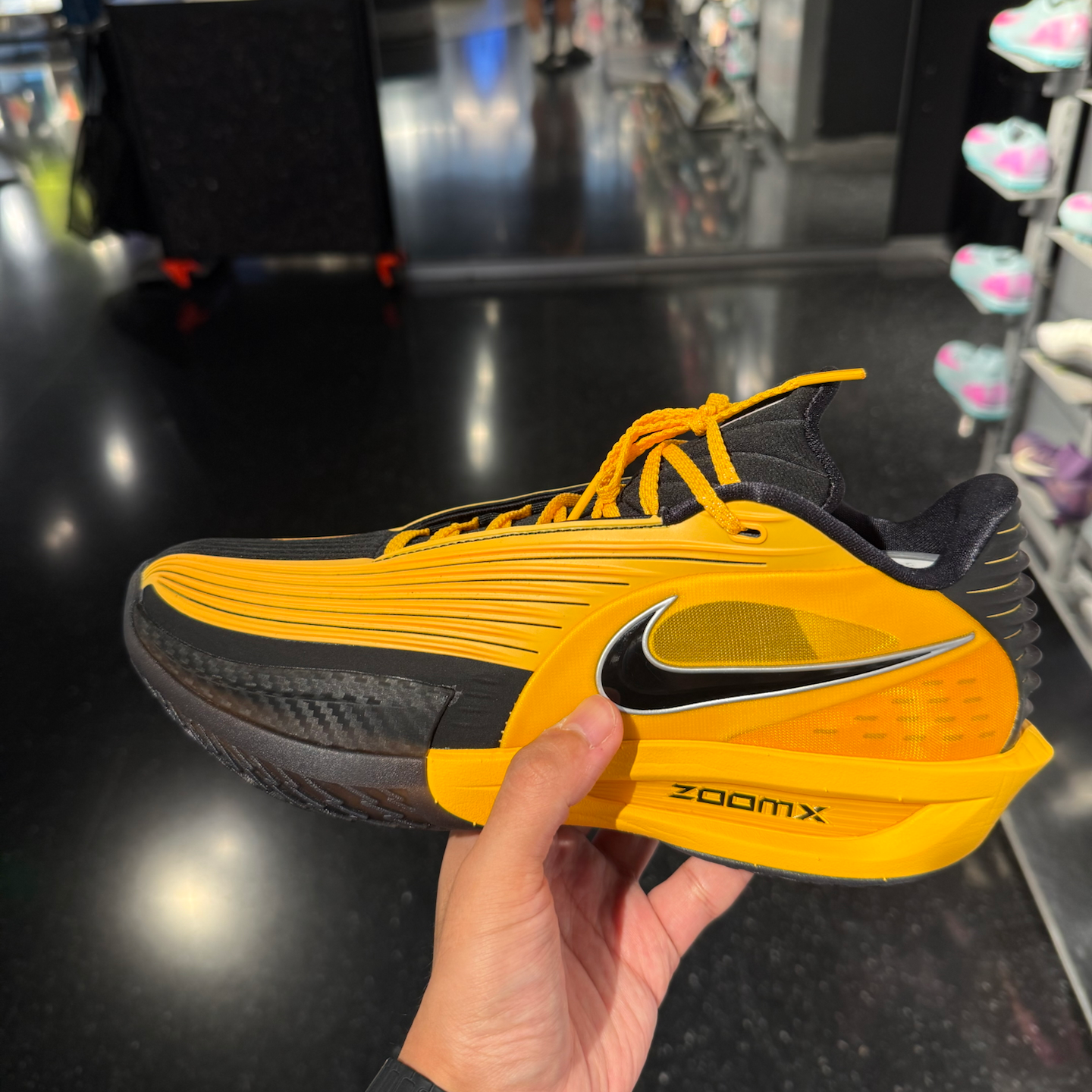 Nike男子G.T. CUT 3TurboEP配色防滑篮球鞋IM3369-007