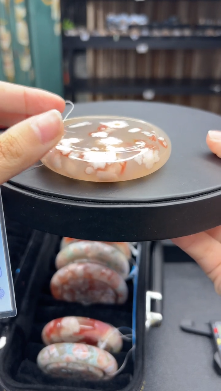 【闪购商品】石英质玉手镯未镶嵌17（57圈赠送镯心）