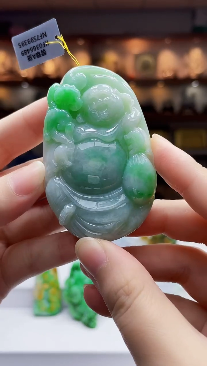 未镶嵌定制翡翠吊坠87