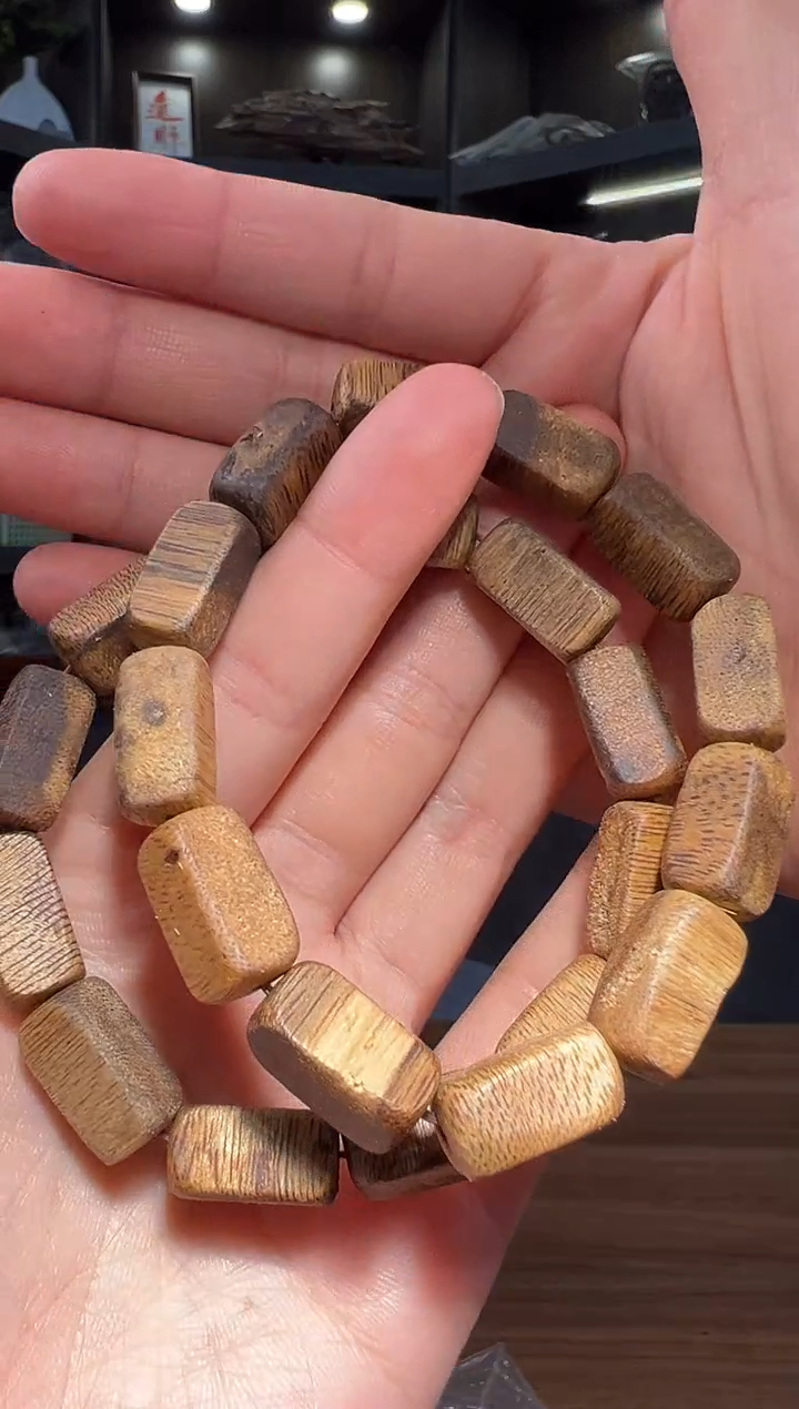 沉香沉香碎屑716号长板头08单圈碎屑香粉多样性发一7