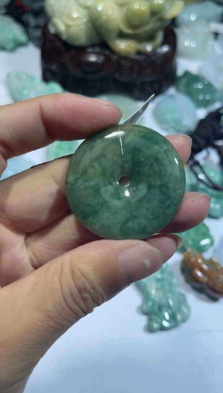 【闪购商品】翡翠颈饰未镶嵌00010465