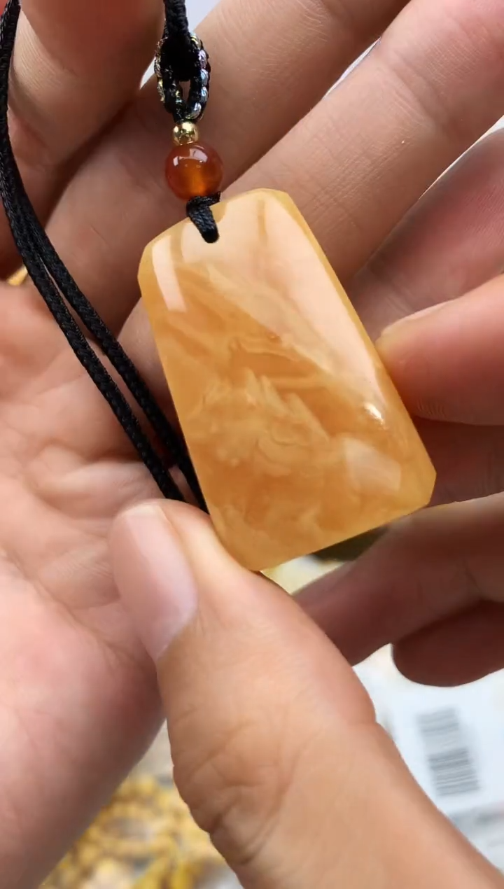 裸石蜜蜡未镶嵌吊坠