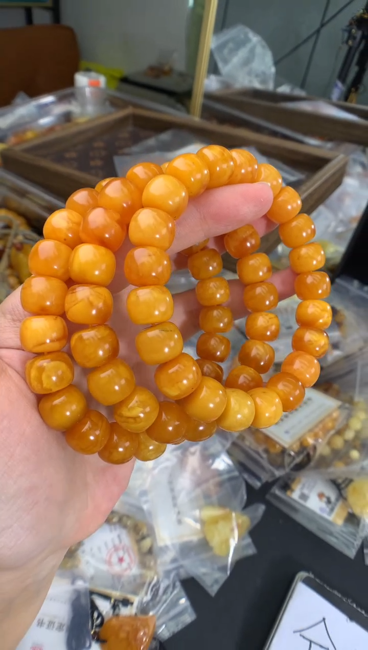 蜜蜡未镶嵌珠宝奇石多样性发一件