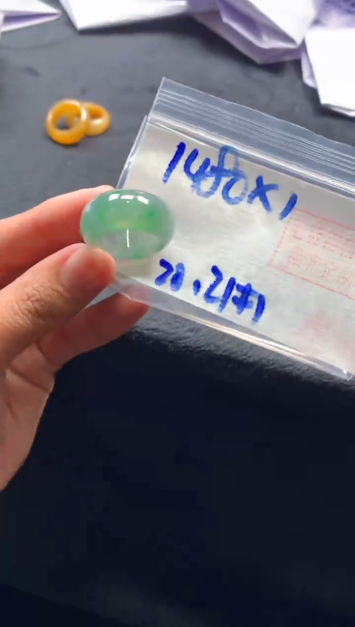 【闪购商品】定制翡翠未镶嵌戒圈#1480元-毛货需精细抛光