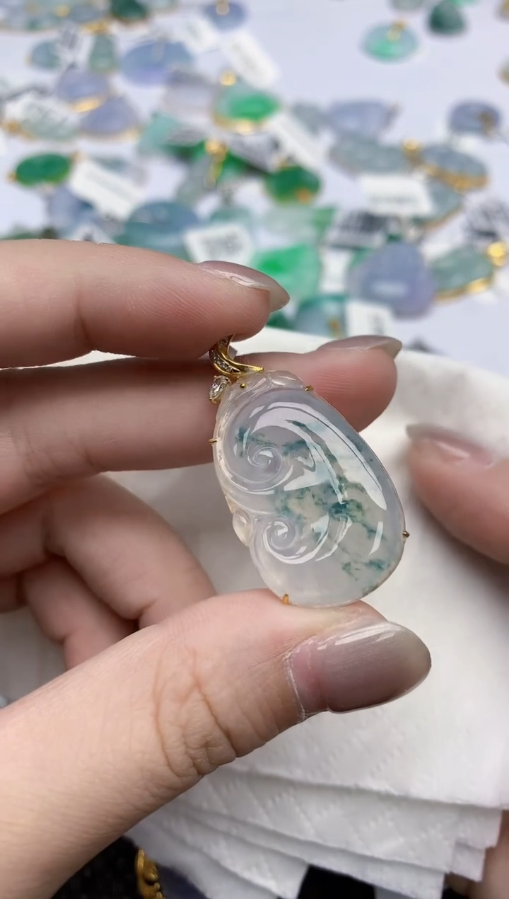 【闪购商品】翡翠颈饰18K金镶嵌天然翡翠A货