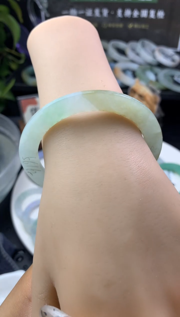 【闪购商品】定制翡翠翡翠手镯定制未镶嵌翡翠手镯定制52-62