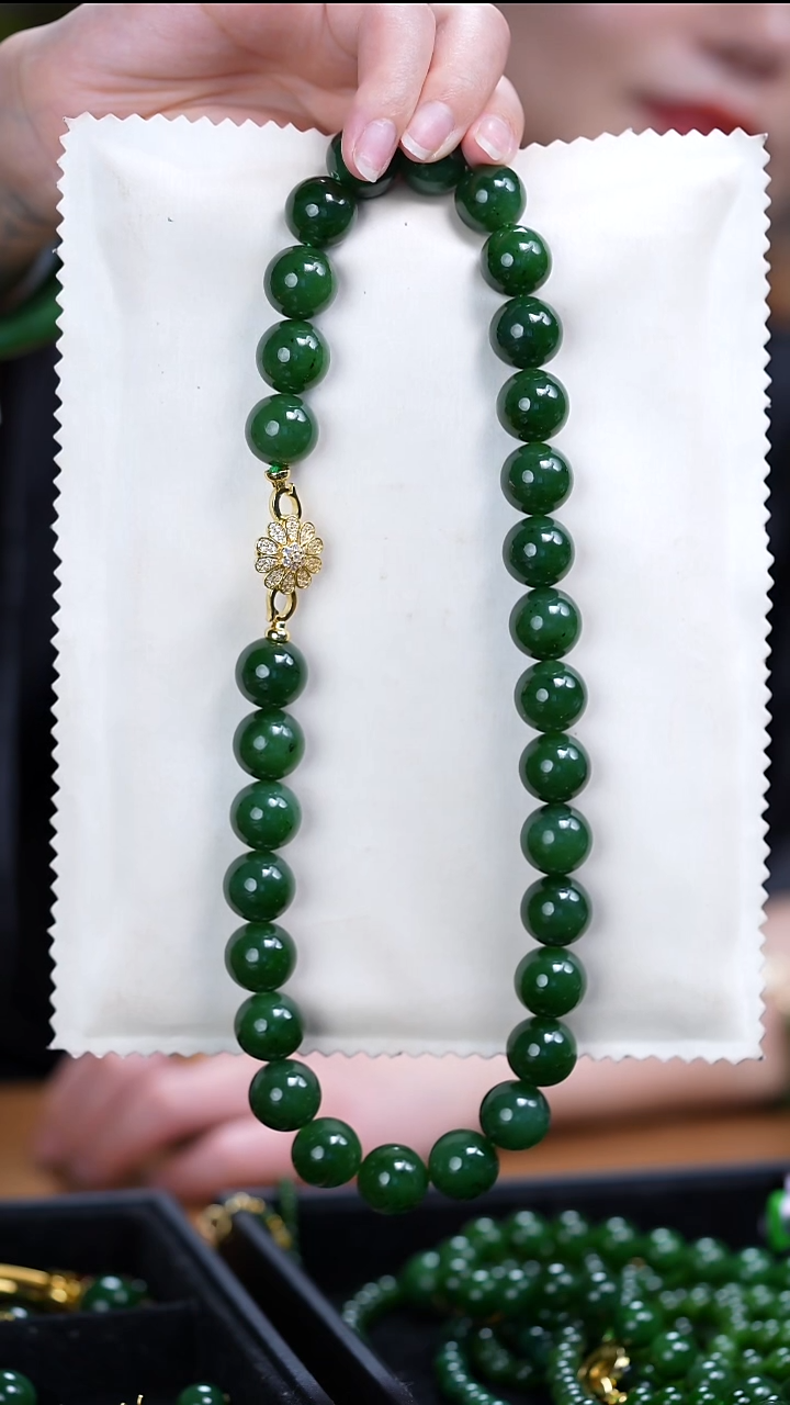 和田玉（碧玉）未镶嵌颈饰和田玉碧玉