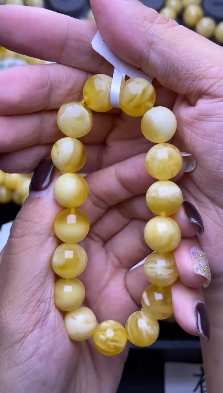 裸石琥珀未镶嵌大小姐珠宝185