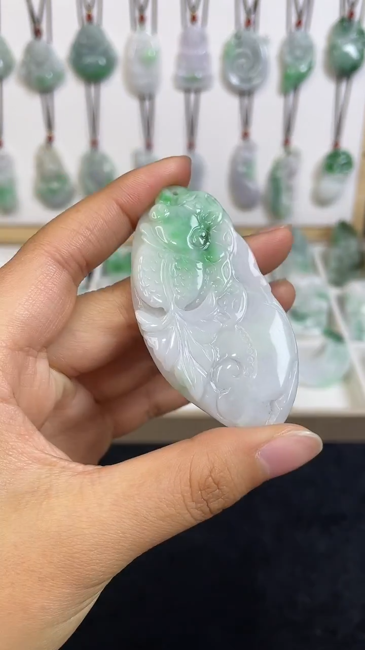 颈饰未镶嵌翡翠1