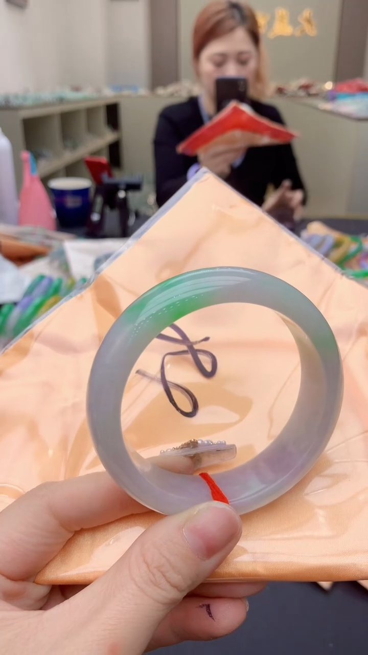 【闪购商品】翡翠手镯未镶嵌0246796730