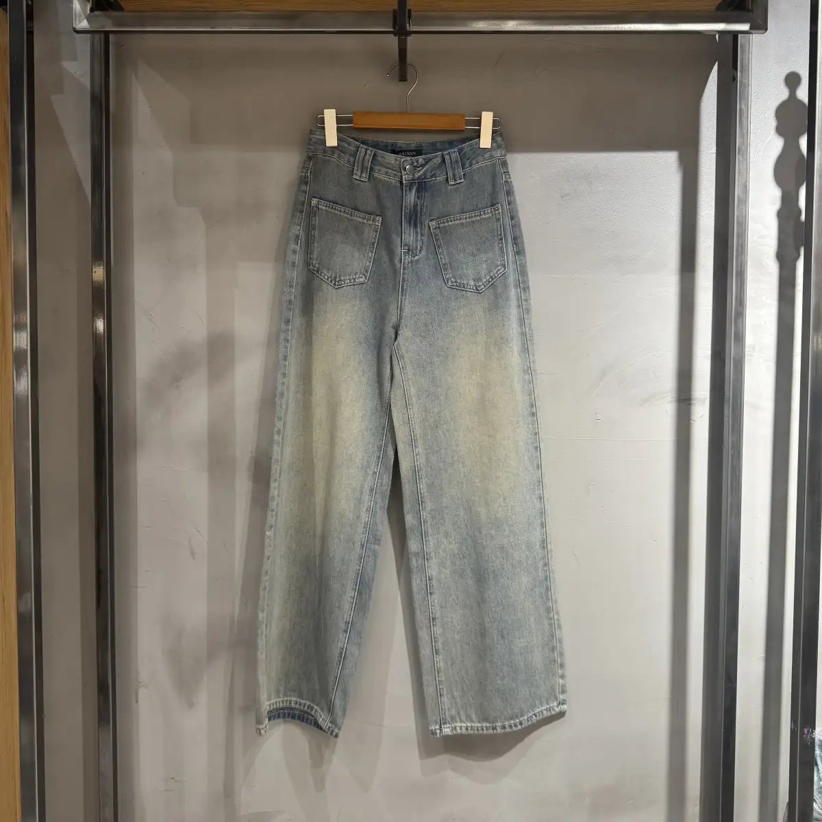 麦寻女装2025春季新款特惠复古做旧渐变色阔腿牛仔裤KCNGQ004