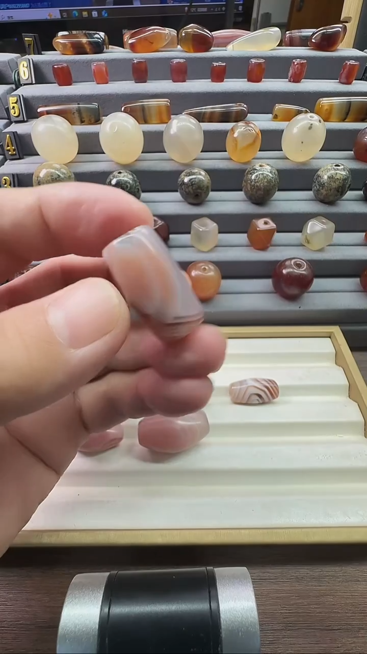 颈饰未镶嵌南红玛瑙南红28*16