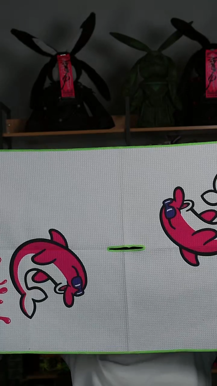 SWAG毛巾 白色海豚