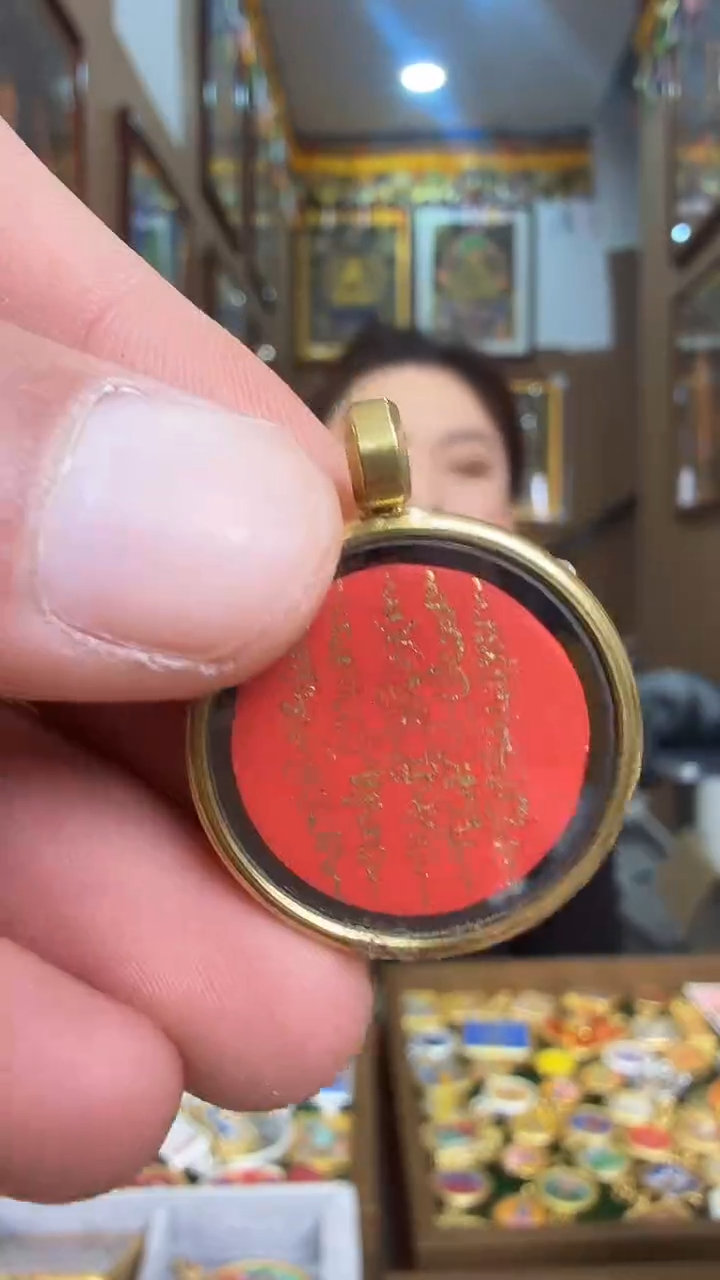 吊坠五条经书-热贡纯手绘唐卡