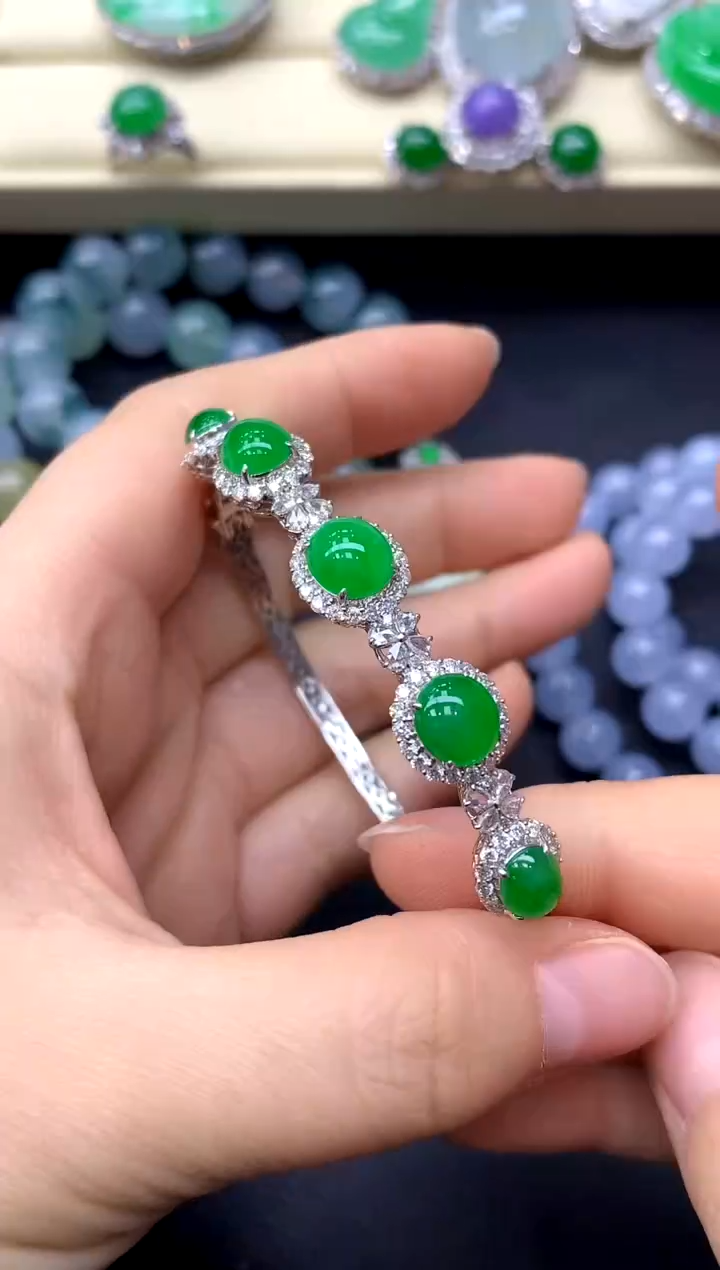 18K金镶嵌手镯翡翠437-中国好珍宝