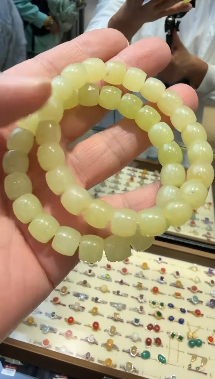 未镶嵌手链和田玉多样性发一有裂
