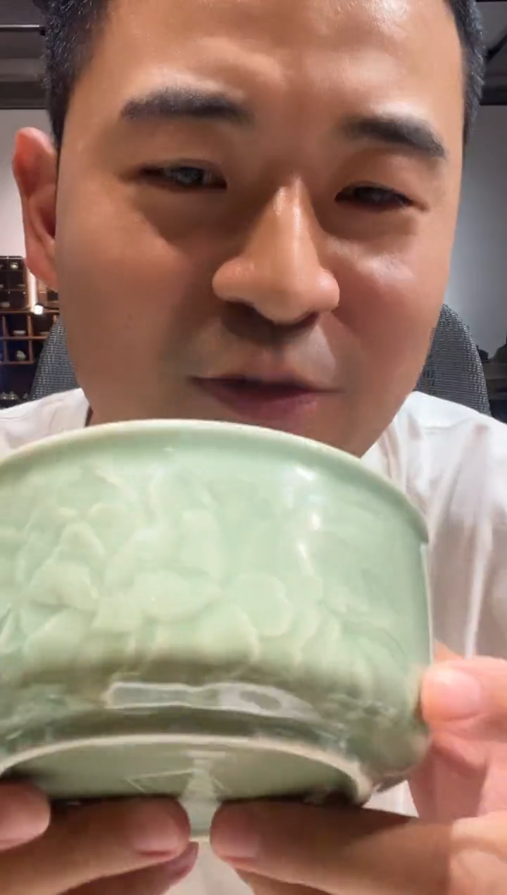 瓷瑕疵中号保鲜碗1个