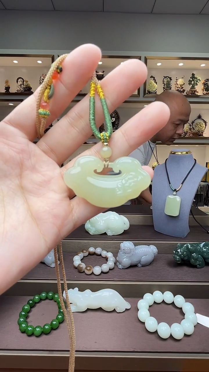 和田玉未镶嵌挂件苏