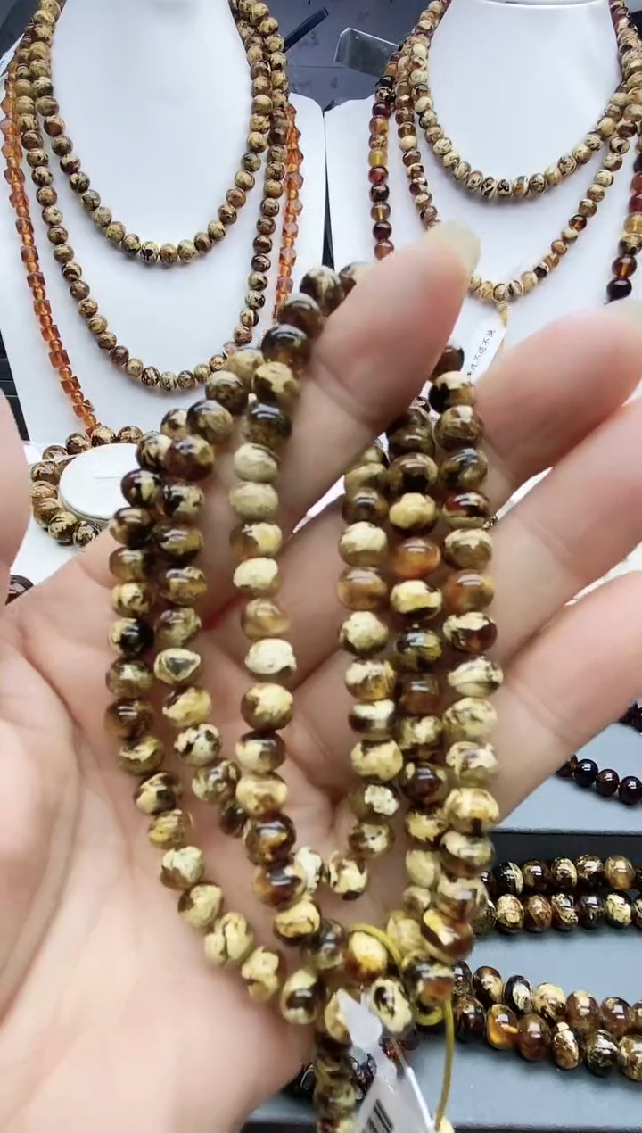 【闪购商品】琥珀颈饰未镶嵌6琥珀