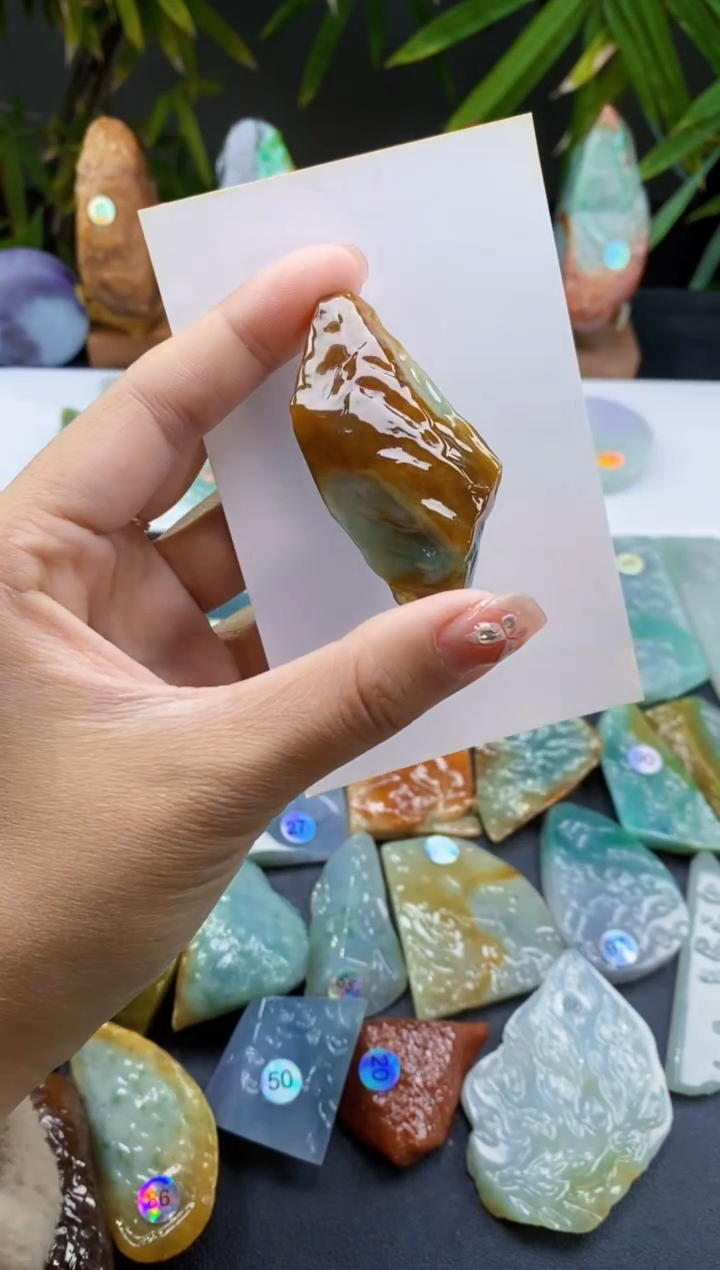 【闪购商品】定制翡翠未镶嵌翡翠