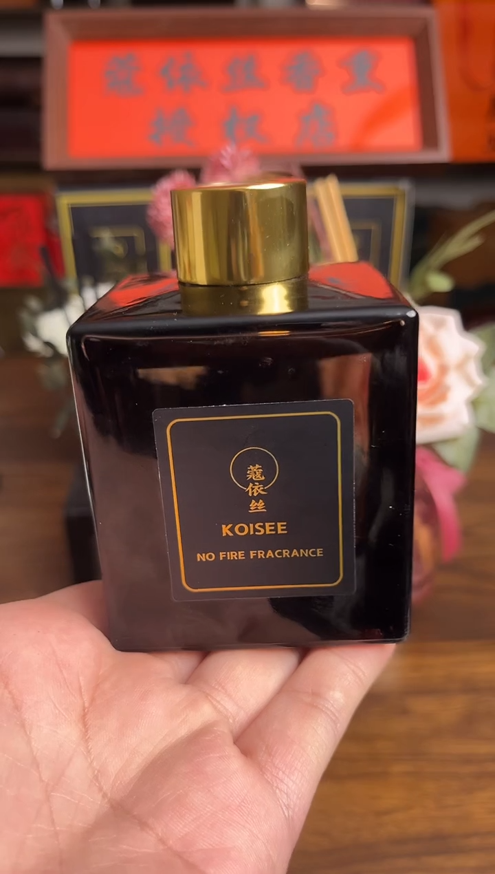 蔻依丝栀子花一瓶