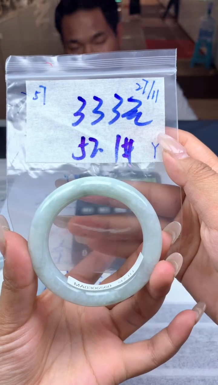 未镶嵌定制翡翠57毛货需精细抛光手镯拍一发一