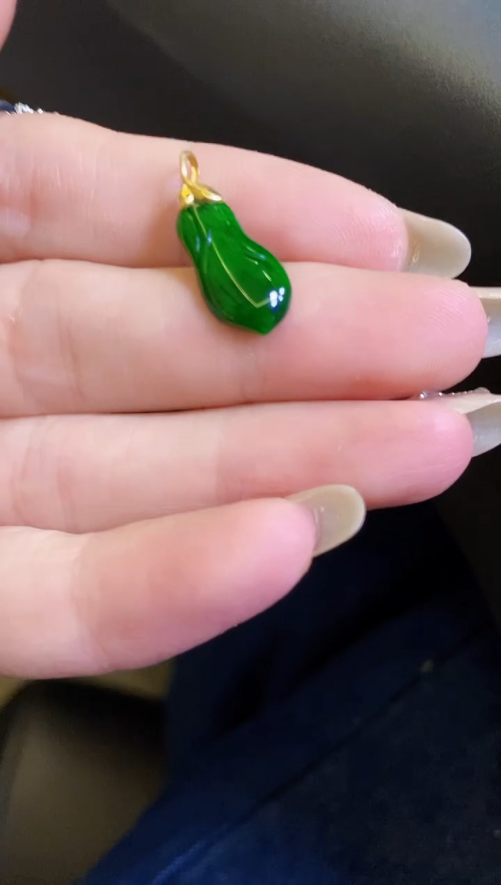【闪购商品】定制翡翠18K金镶嵌吊坠