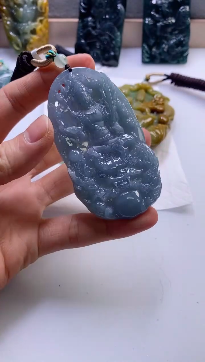 【闪购商品】翡翠挂件未镶嵌            