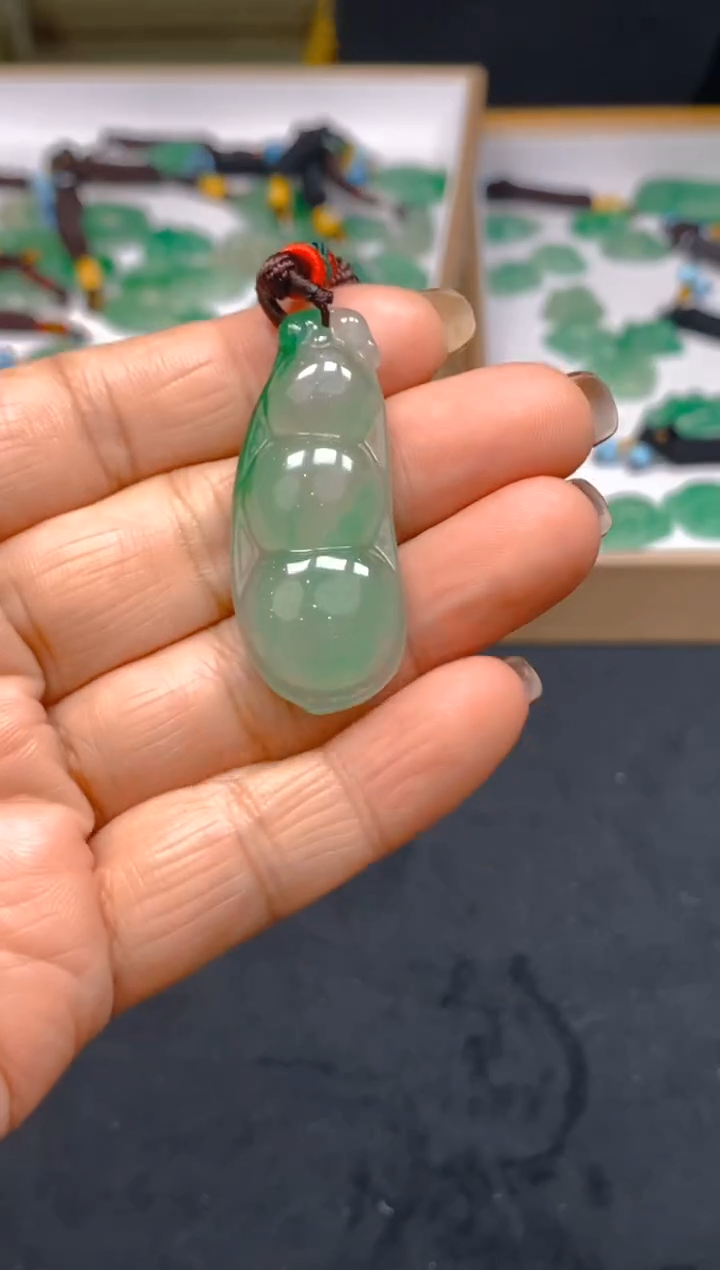 【闪购商品】石英质玉颈饰未镶嵌冰美人非洲翠019
