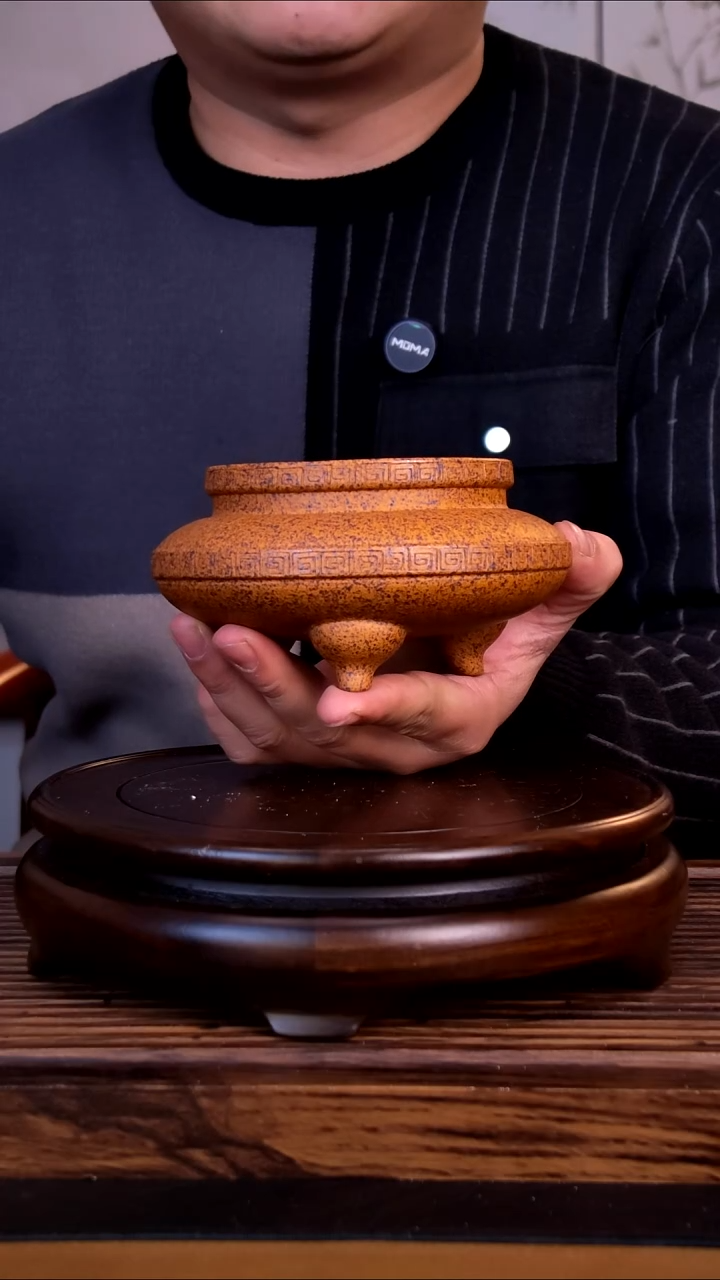 紫砂花盆落****！紫砂花盆