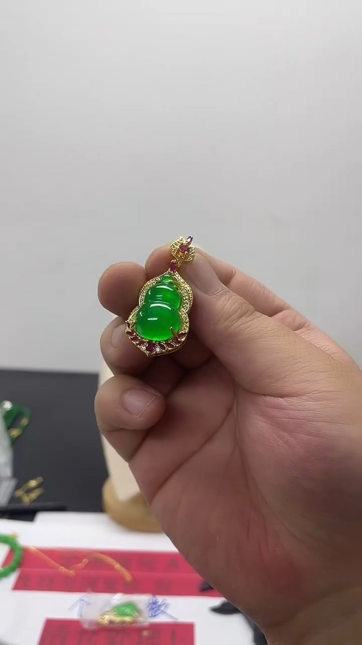 颈饰未镶嵌翡翠25葫芦