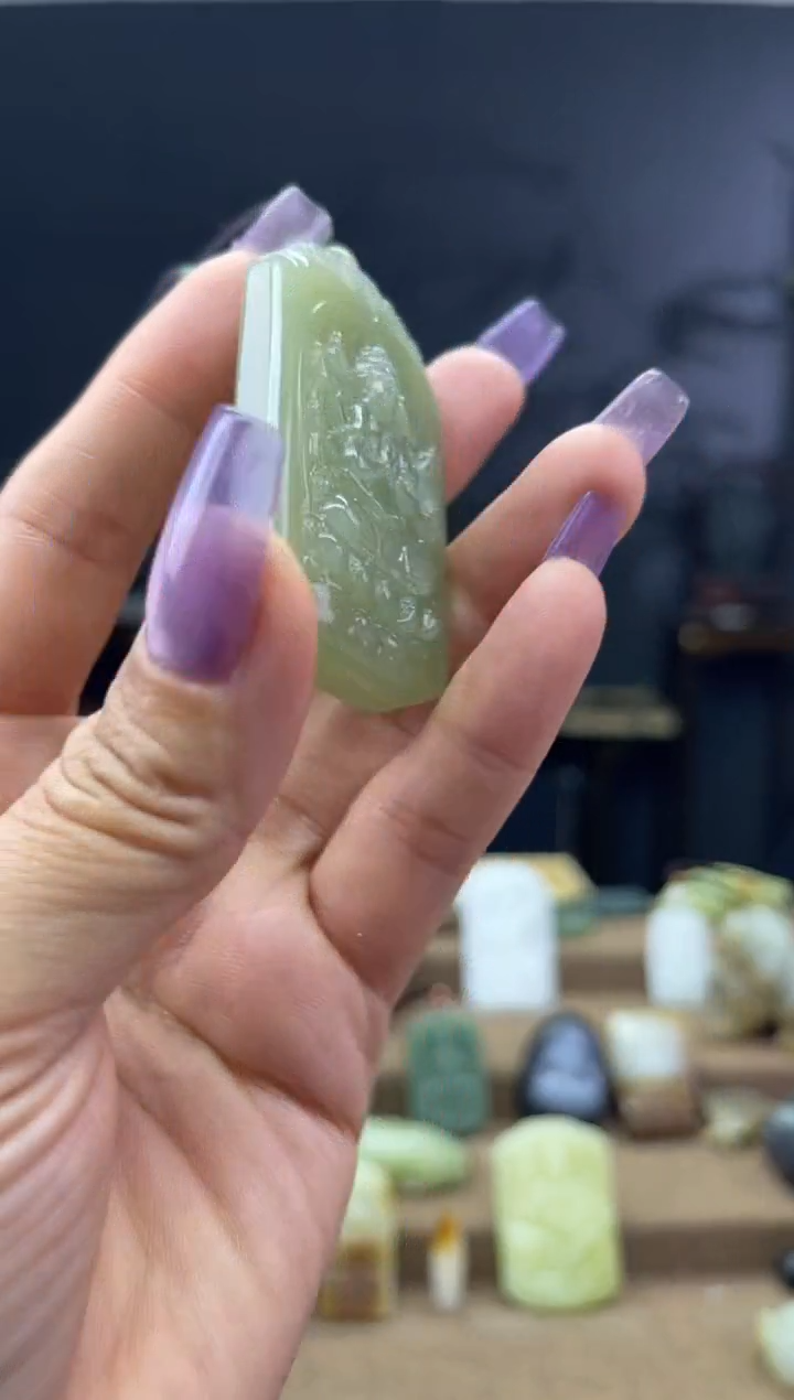 颈饰未镶嵌和田玉1