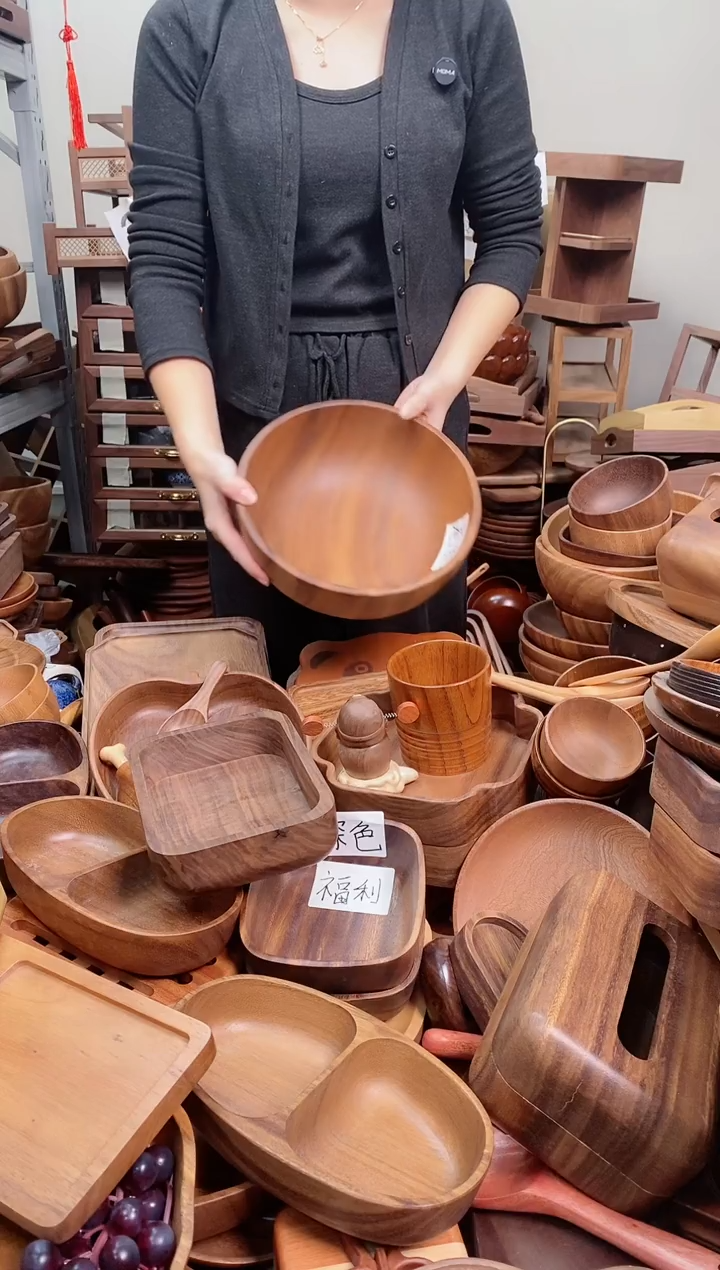 木 南美胡桃木碗25*10cm  内销 