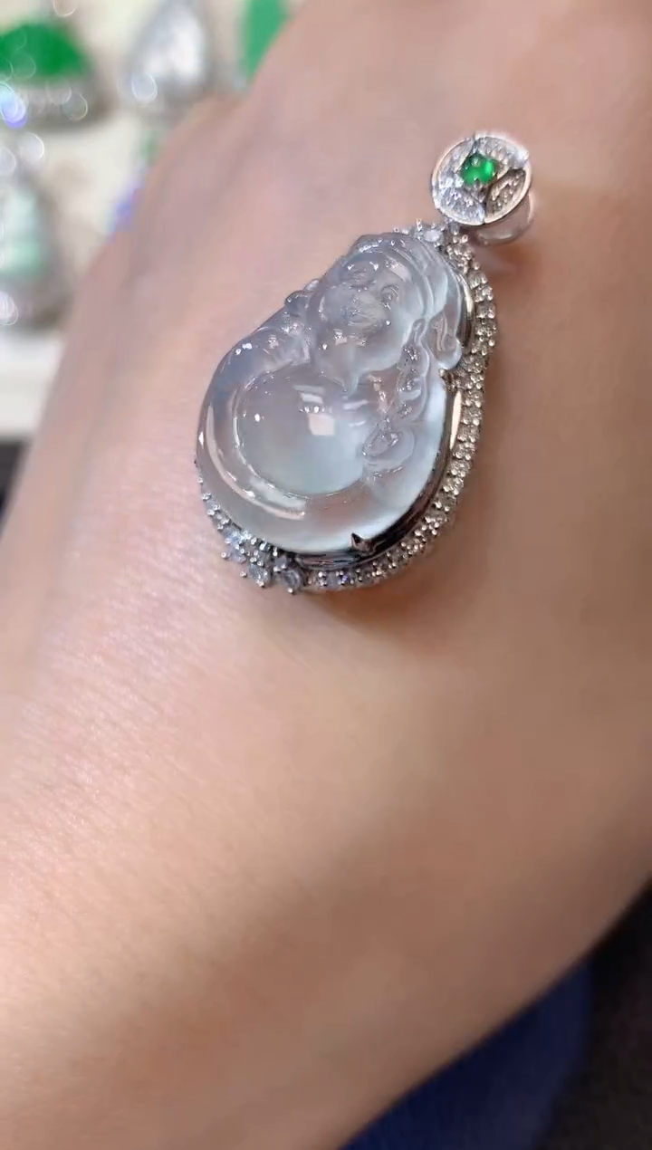 【闪购商品】翡翠吊坠(不含链)18K金镶嵌A51