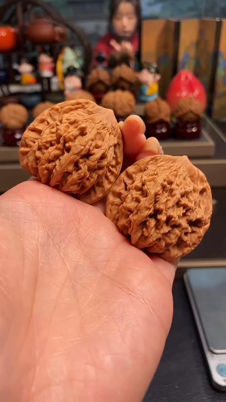 【闪购商品】文玩核桃把件D80麦穗虎头42